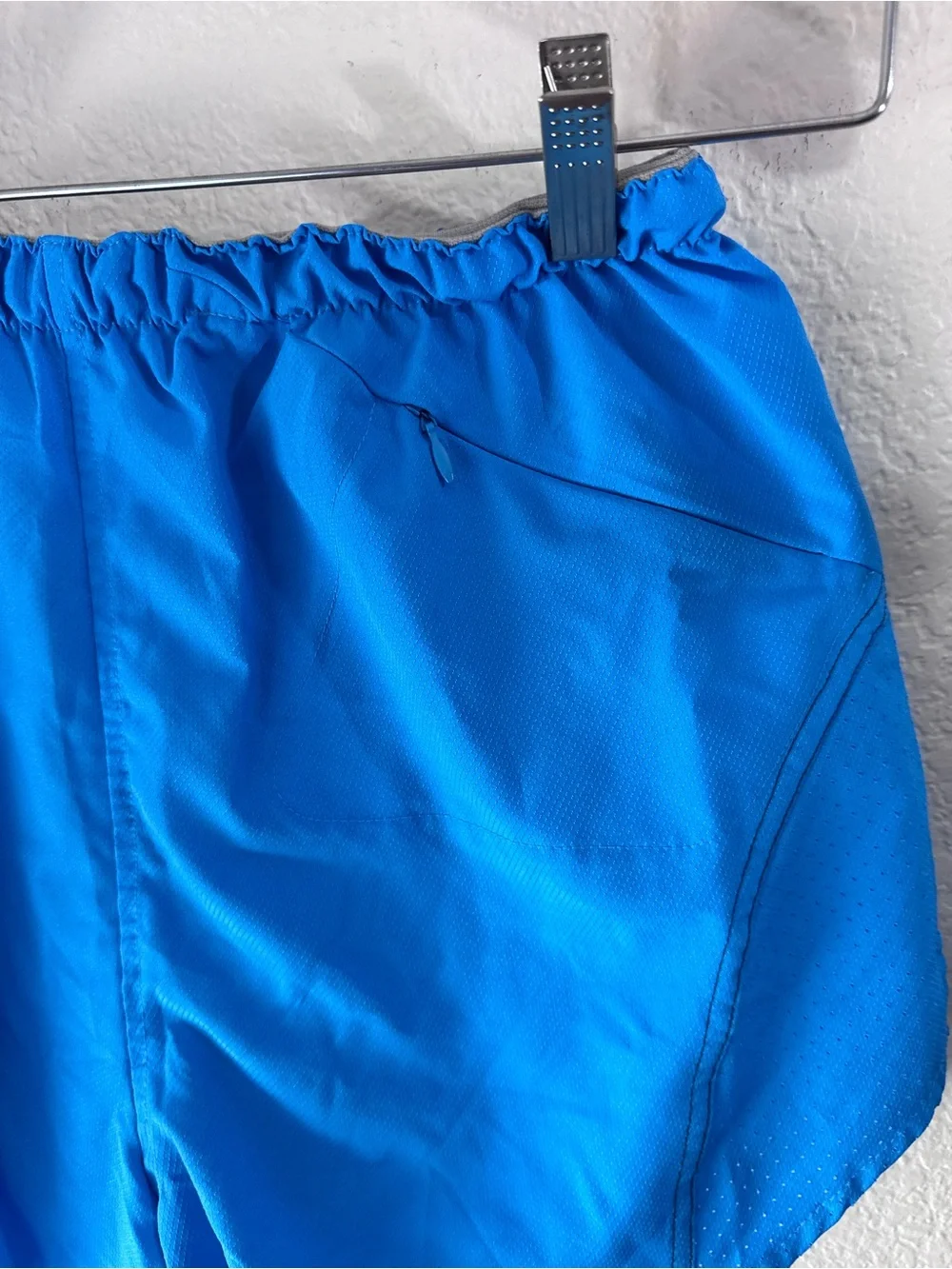 Pearl Izumi Women’s Blue Shorts lined size medium